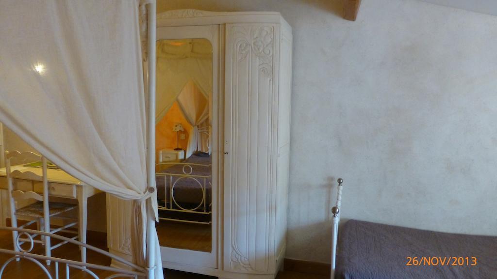 Couette Et Potager D'Antan Bed & Breakfast Melle  Exterior photo